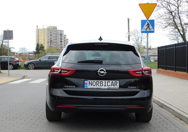 Opel Insignia cena 56980 przebieg: 166700, rok produkcji 2018 z Błonie małe 352